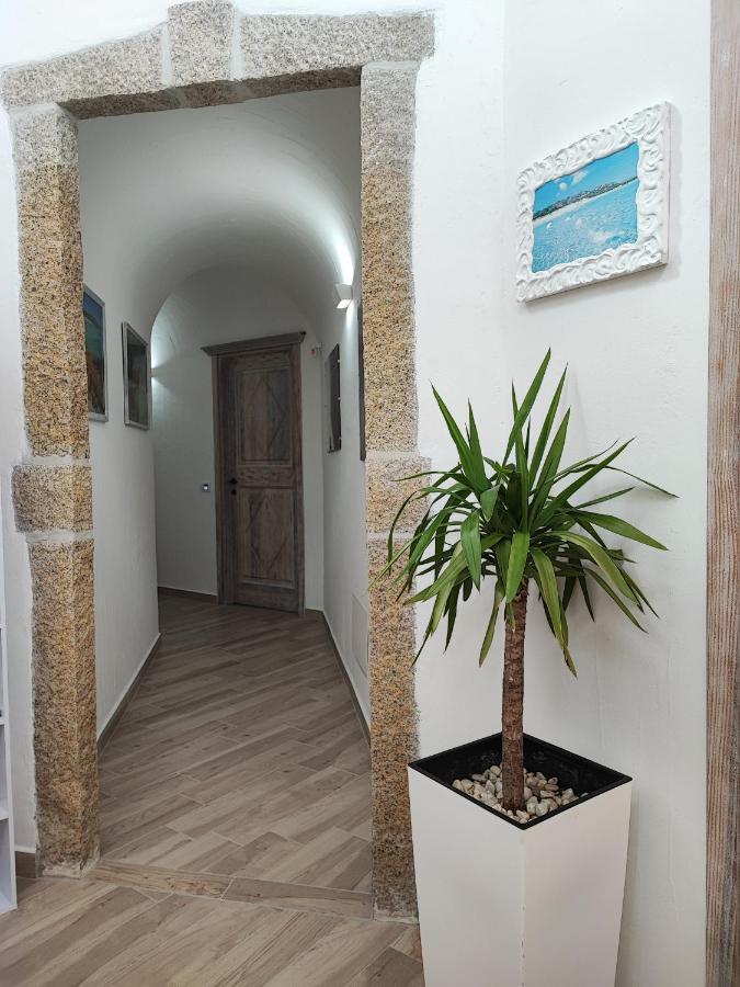 Antica Isola Bed & Breakfast Olbia Ngoại thất bức ảnh